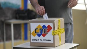 Los venezolanos fortalecen la democracia con participación en comicios municipales del 27 de julio